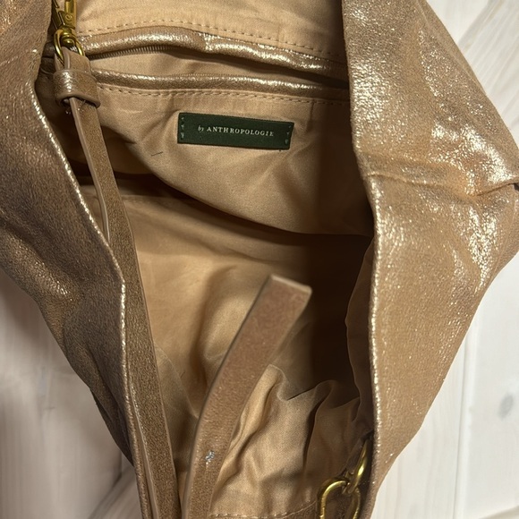 Anthropologie Gold Shell Shaped Crossbody Bag - Picture 3 of 5